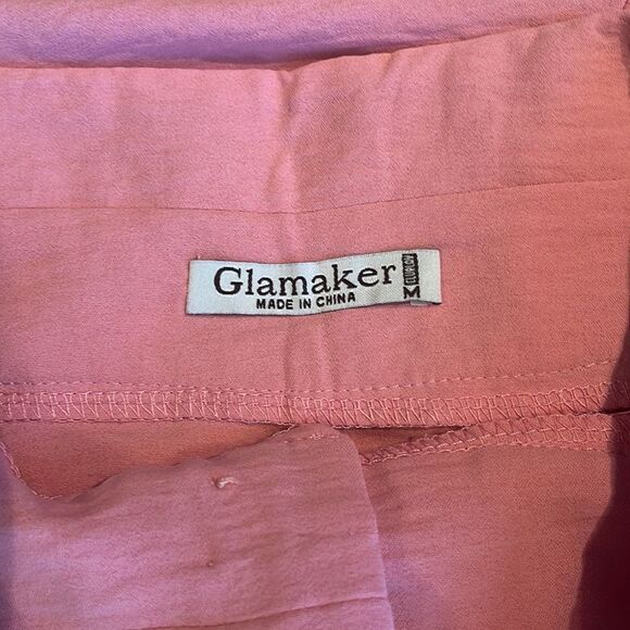 Glamaker pink 2-piece “jumpsuit”. Wide leg high split pants. Draped ruffle top. - Picture 9 of 9